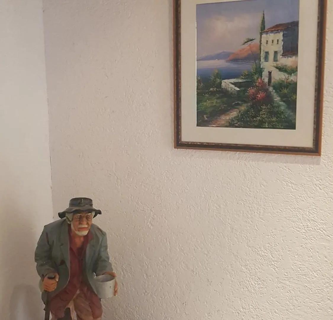 Gemuetliche Ferienwohnung Im Herzen Von Altrip